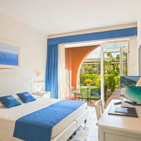 Del Golfo Hotel 4*