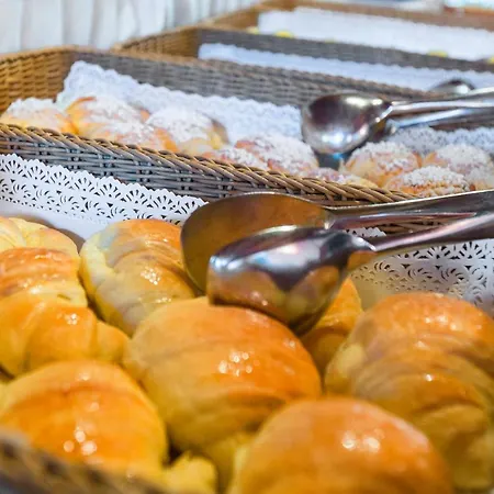 فندق Del Golfo بروكيو